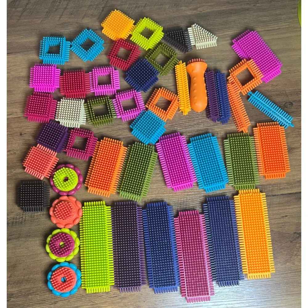 B. Toys toys bristle